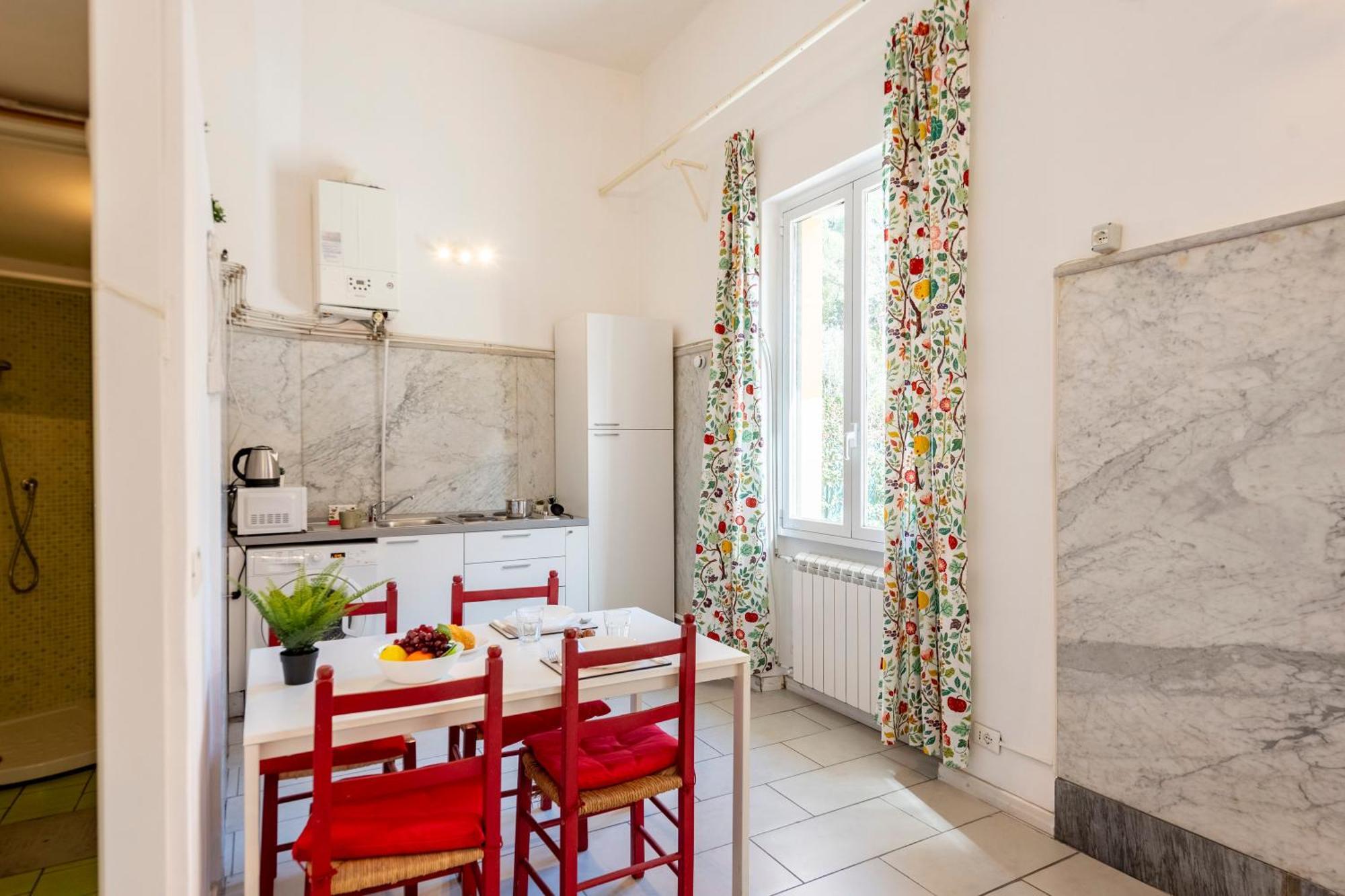 Apartment Vernazzola In - Happy *